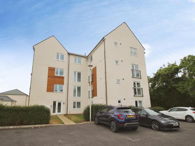 Flat for sale in North Weston, Portishead