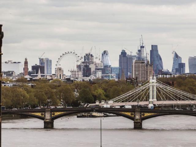 Flat for sale in Sands End, Greater London