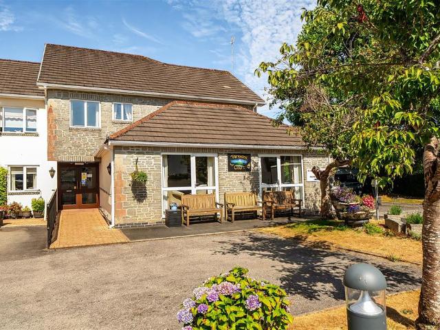 Flat for sale in Weir Quay, Devon