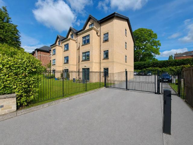 Flat for sale in Fulshaw Park, Wilmslow