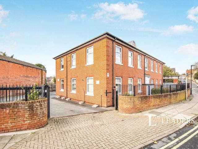 Flat for sale in The Dales, Key Street