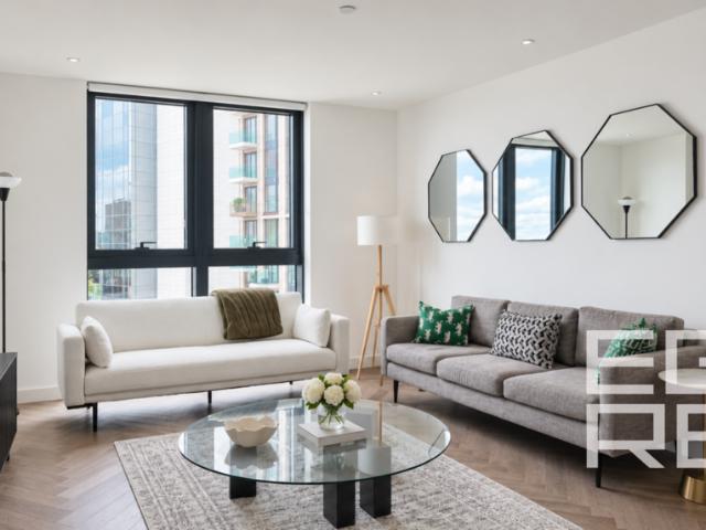 Flat for sale in St. George in the East, Wapping