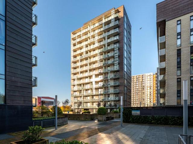 Flat for sale in Thornwood, Glasgow