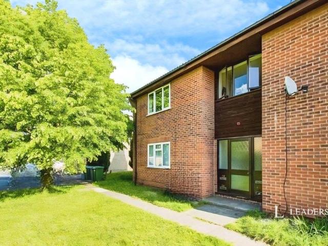 Flat for sale in Alverton, East Midlands