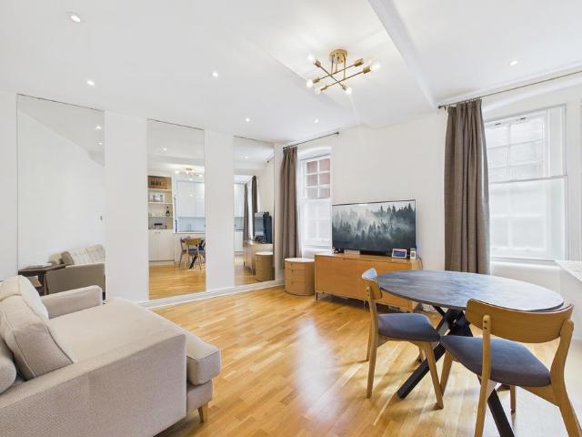 Flat for sale in Victoria, Isle Of Man
