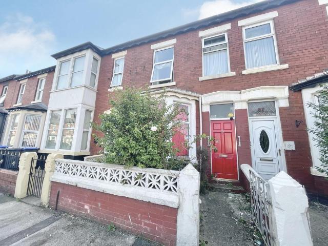 Flat for sale in Queenstown, Blackpool