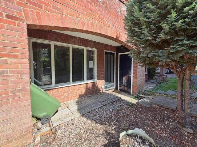 Flat for sale in Greater London