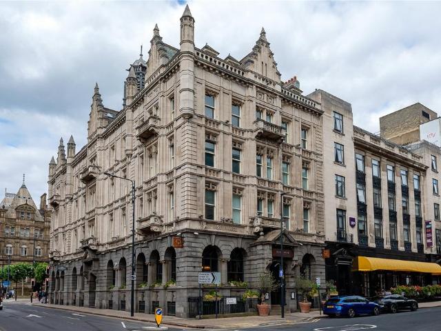 Flat for sale in West Yorkshire