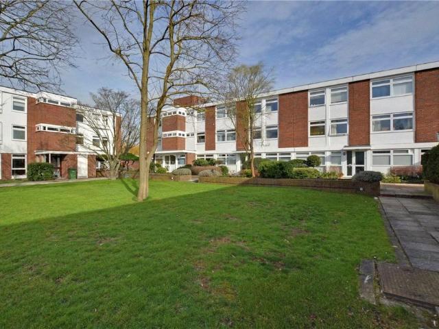 Flat for sale in Kidbrooke, Greater London