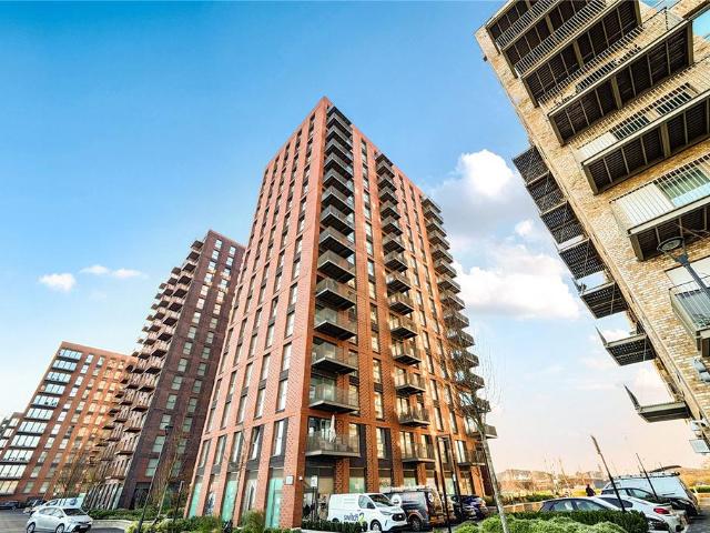 Flat for sale in Sudbury, Greater London