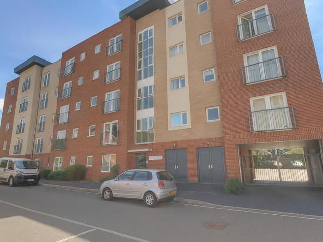 Flat for sale in Bletchley and Fenny Stratford, Bletchley