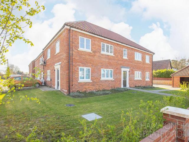 Flat for sale in Crostwick, Norfolk