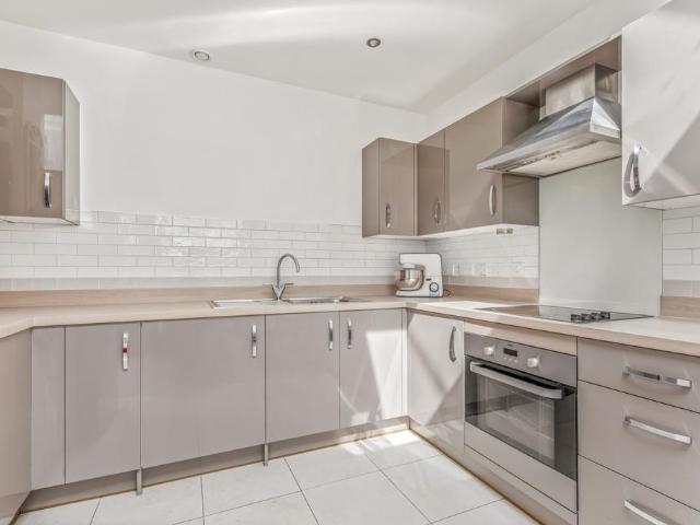 Flat for sale in Old Wharf, City Of Leicester