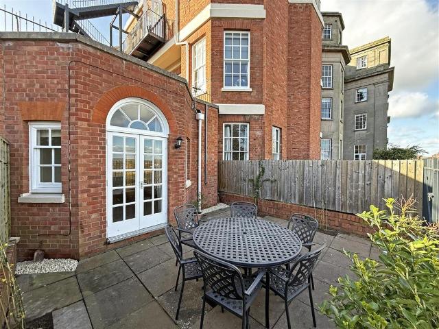 Flat for sale in Frankwell, Shropshire