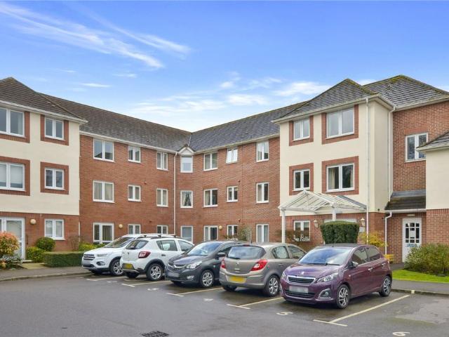 Flat for sale in West Moors