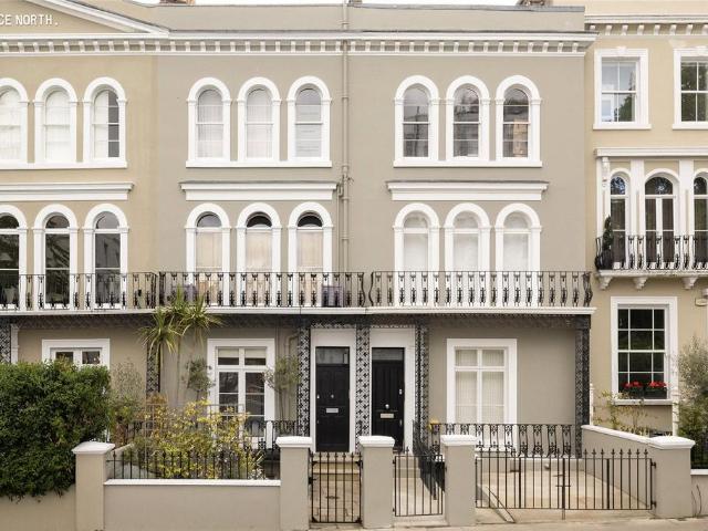 Flat for sale in Notting Hill, Greater London
