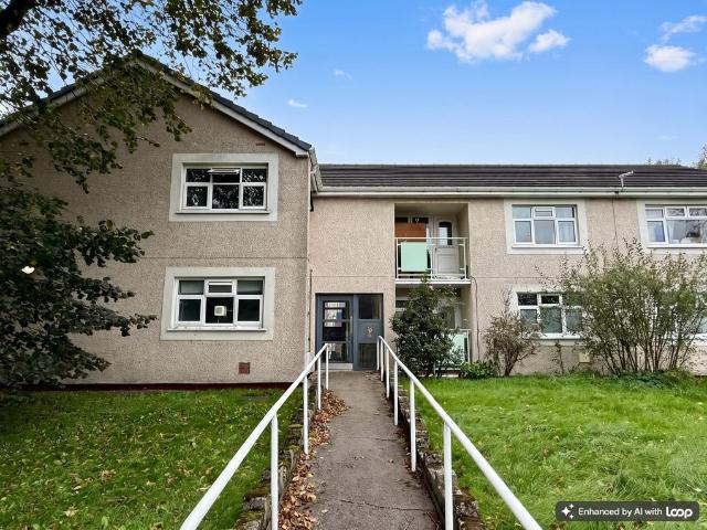 Flat for sale in Penyrheol, Swansea
