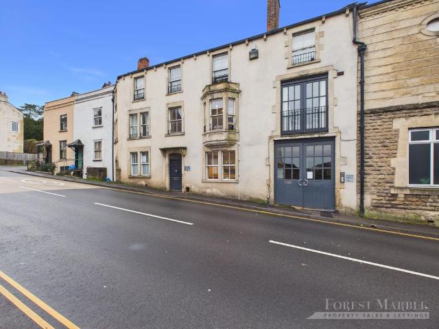 Flat for sale in Frome