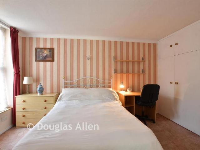Flat for sale in Laindon, Isle Of Man