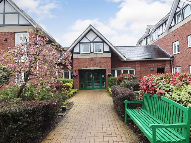 Flat for sale in Hessle, East Riding Of Yorkshire
