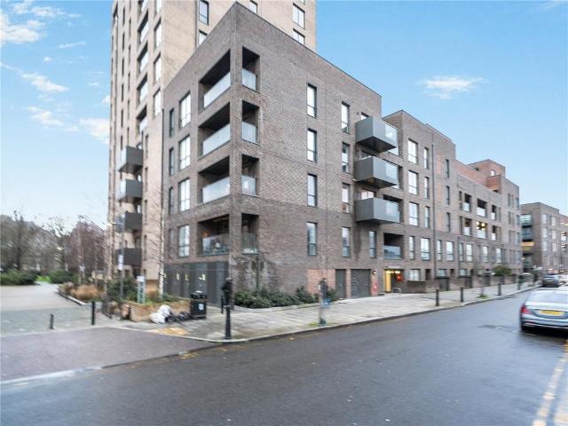 Flat for sale in Ratcliffe, Limehouse