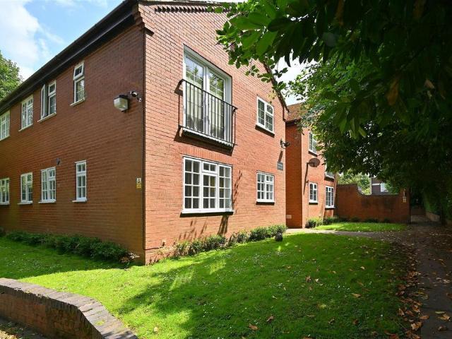 Flat for sale in Calthorpe Fields, West Midlands