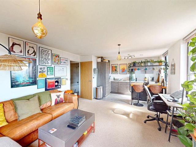 Flat for sale in Blackfriars, Salford