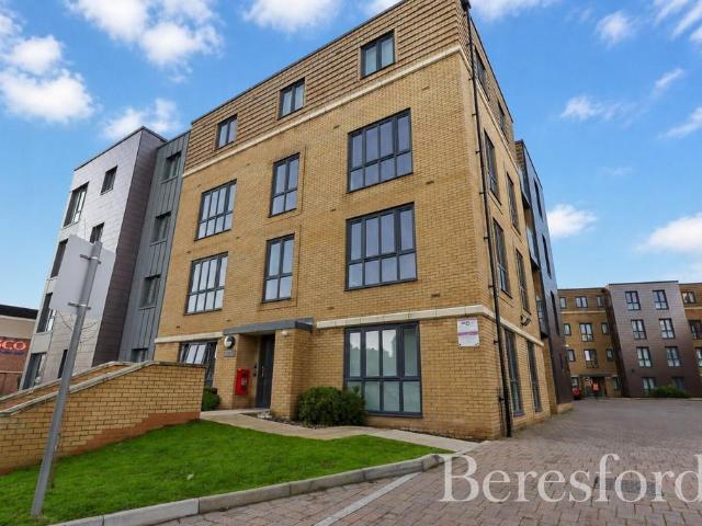 Flat for sale in Moulsham, Chelmsford