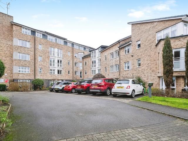 Flat for sale in Woolton, Woolton