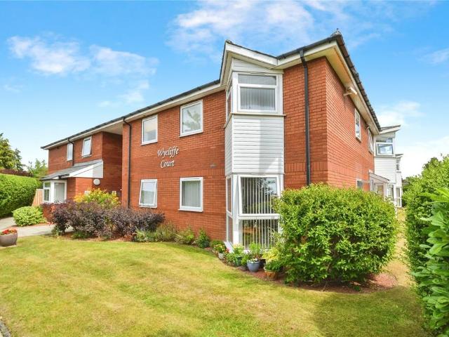 Flat for sale in Yarm, Stockton-on-tees