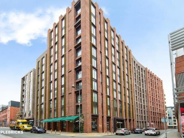 Flat for sale in Ropewalks, Calderstones