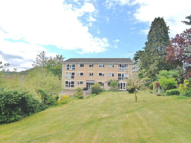 Flat for sale in Thrupp, School House