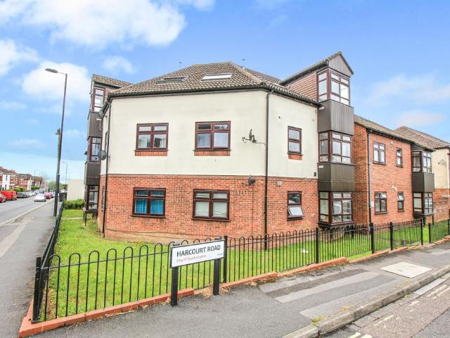 Flat for sale in Bitterne Park, Isle Of Man