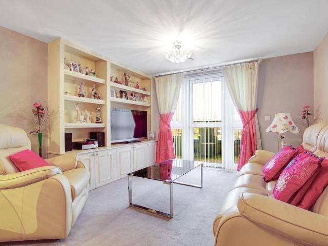 Flat for sale in Blendon, Greater London