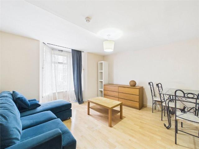Flat for sale in Spike Island, Feckenham