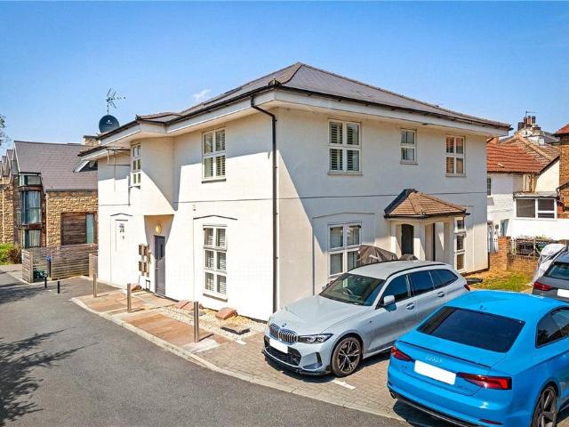Flat for sale in Lower Green Esher, Blackhills