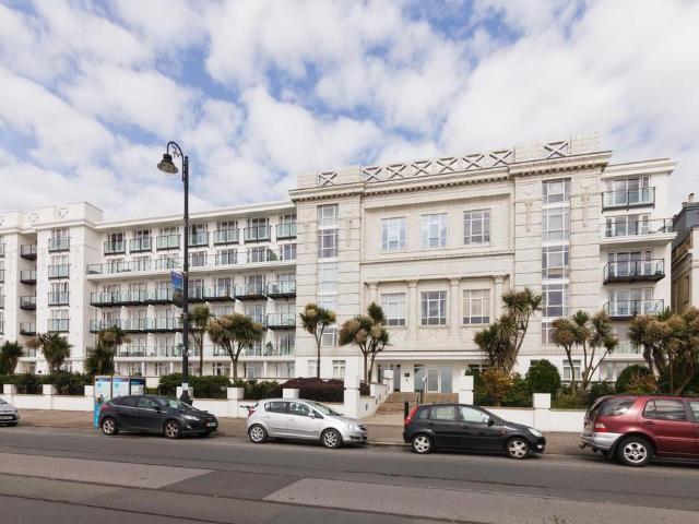 Flat for sale in Isle Of Man, Scotland