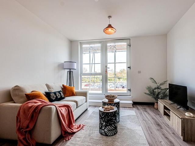 Flat for sale in Wickford