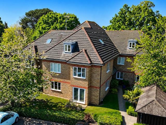 Flat for sale in Blackhills, Surrey
