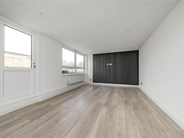 Flat for sale in London Borough of Merton, Greater London
