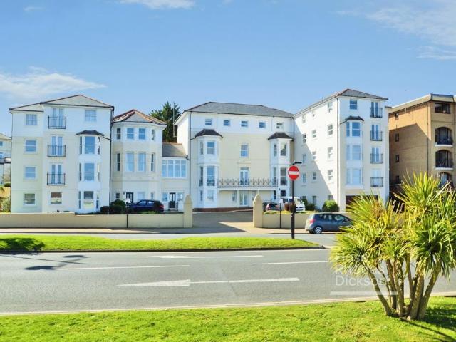 Flat for sale in Oakfield, Ryde