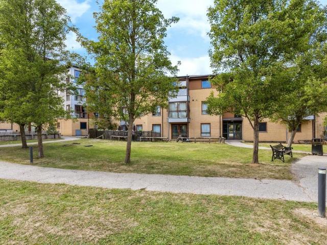 Flat for sale in Three Bridges, Glynde