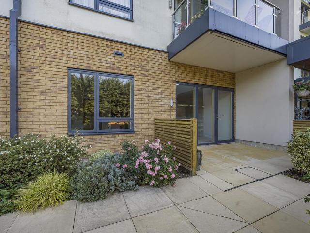 Flat for sale in Windsor, Clewer New Town