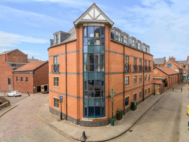 Flat for sale in New Boultham, Brayford