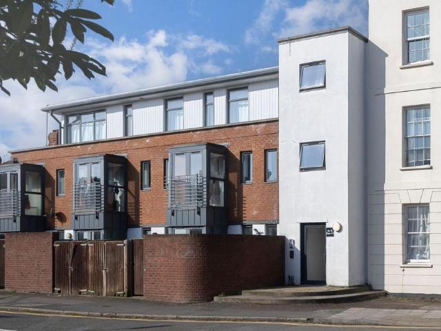 Flat for sale in Marle Hill, Cheltenham