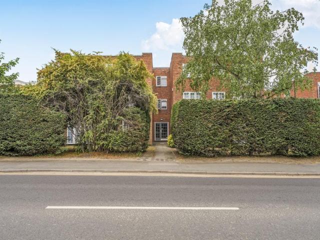Flat for sale in Maidenhead, Isle Of Man