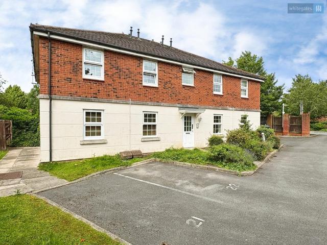Flat for sale in Stapeley and District