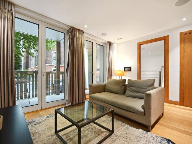 Flat for sale in Westminster, Greater London