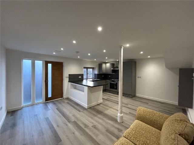Flat for sale in Blandford Forum, Blandford