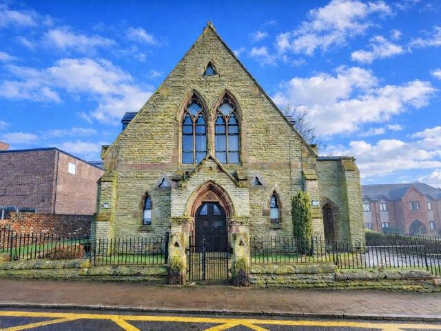 Flat for sale in Huyton, Knowsley
